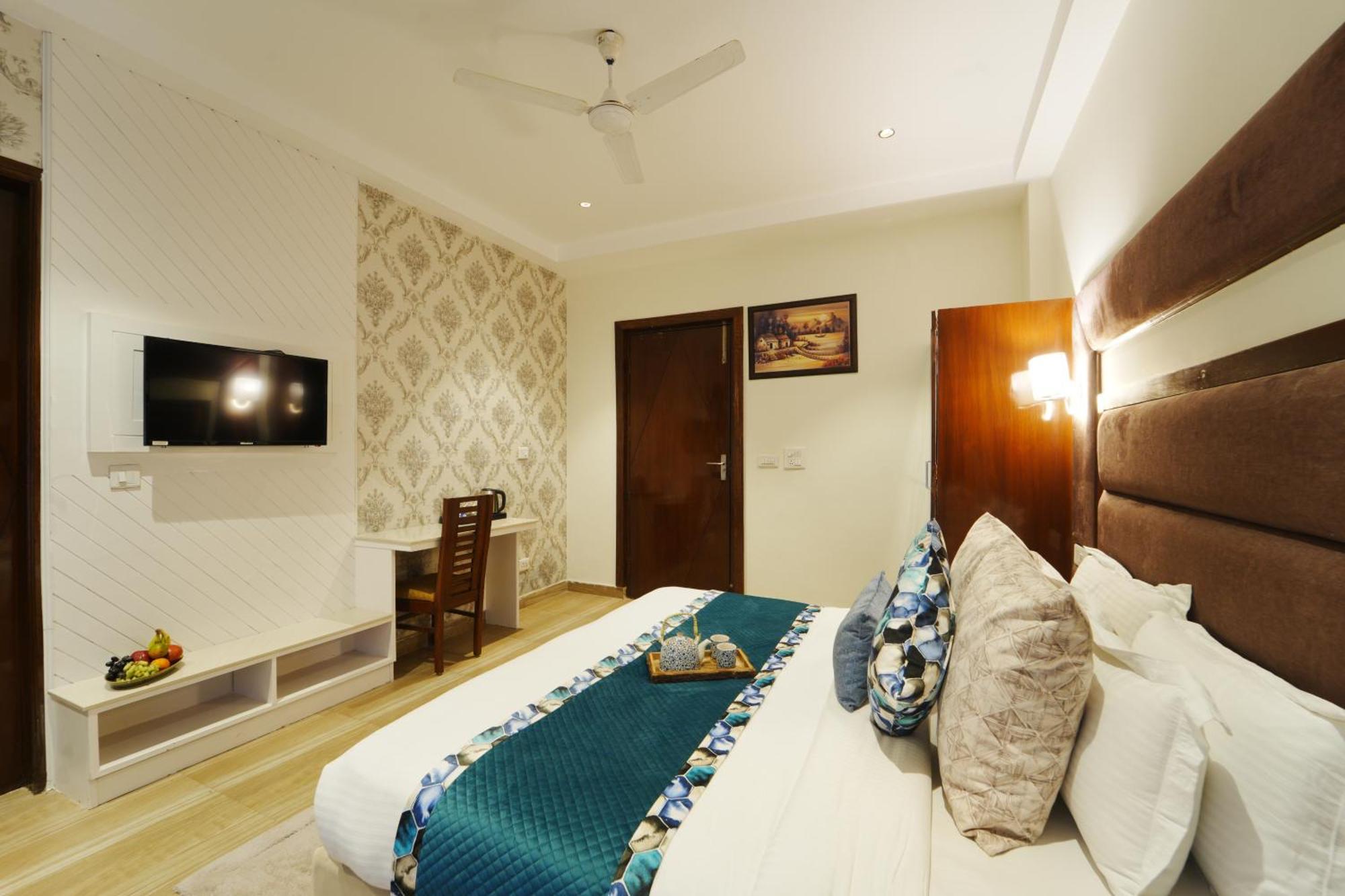Hotel Kasauli View !! Balcony Rooms ! Terrace ! Restaurant ! Main Highway ! Garden !! Bagian luar foto