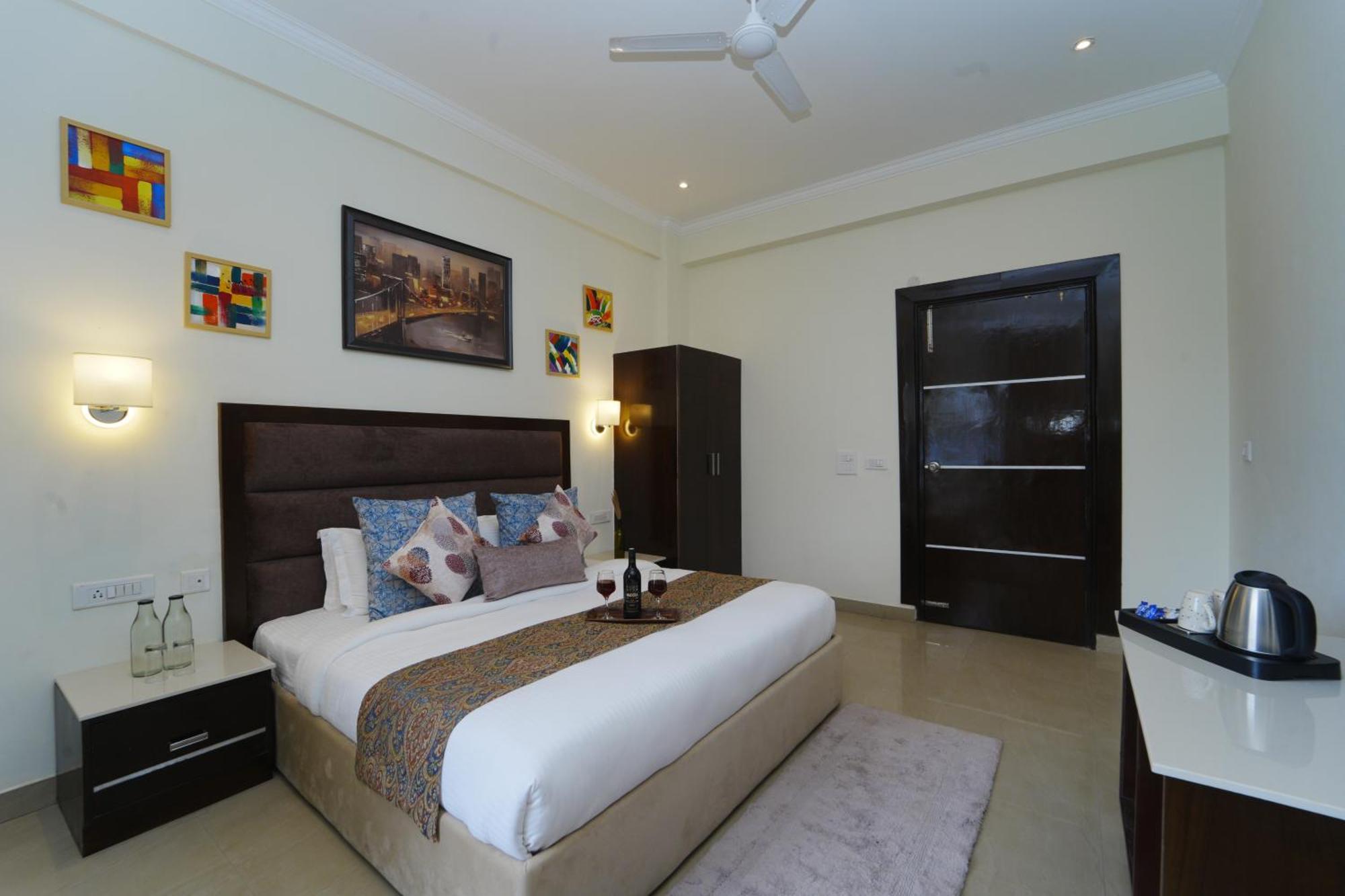 Hotel Kasauli View !! Balcony Rooms ! Terrace ! Restaurant ! Main Highway ! Garden !! Bagian luar foto